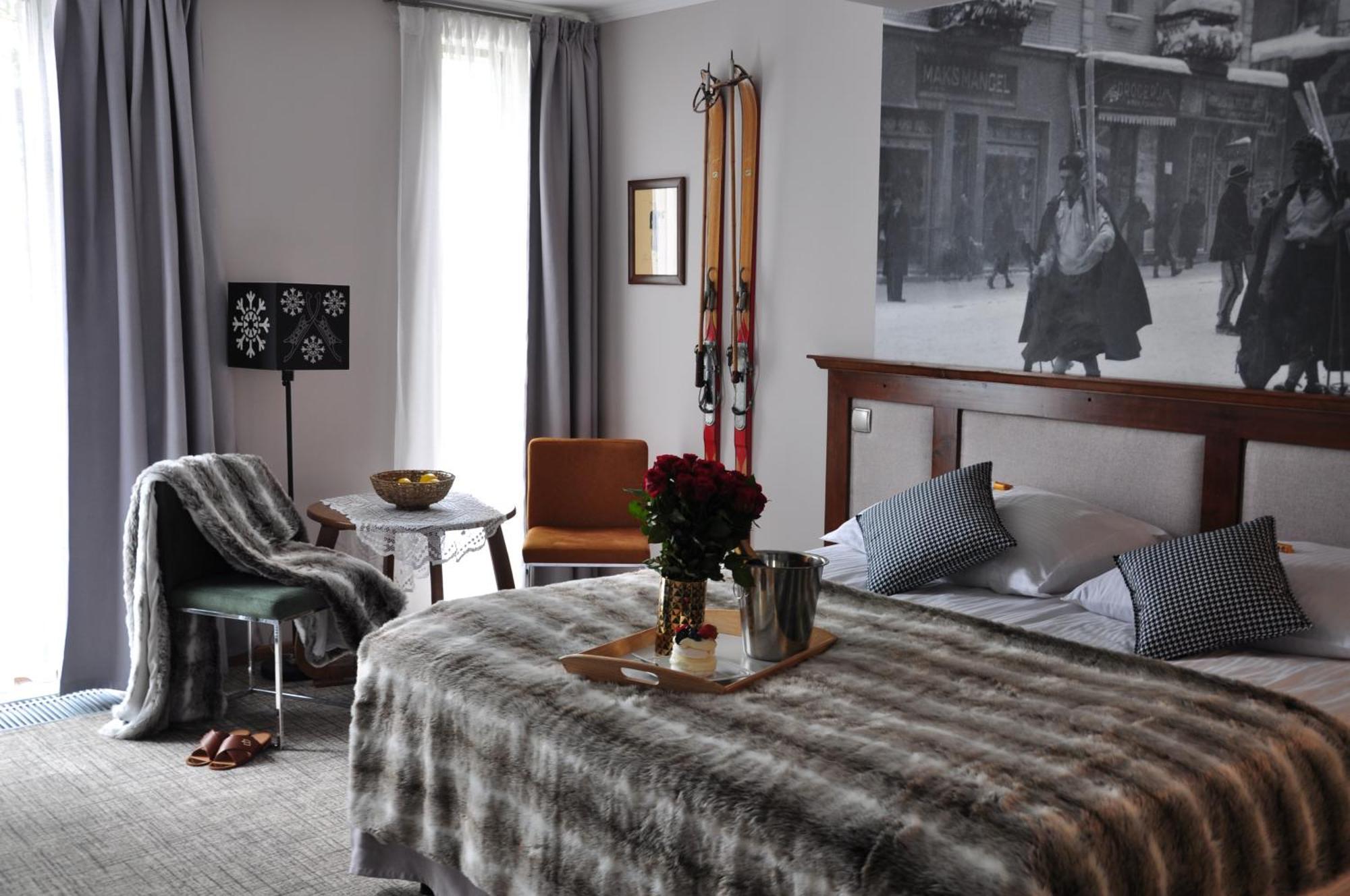 Folk & Art Krupowki 25 Apartment Zakopane Luaran gambar