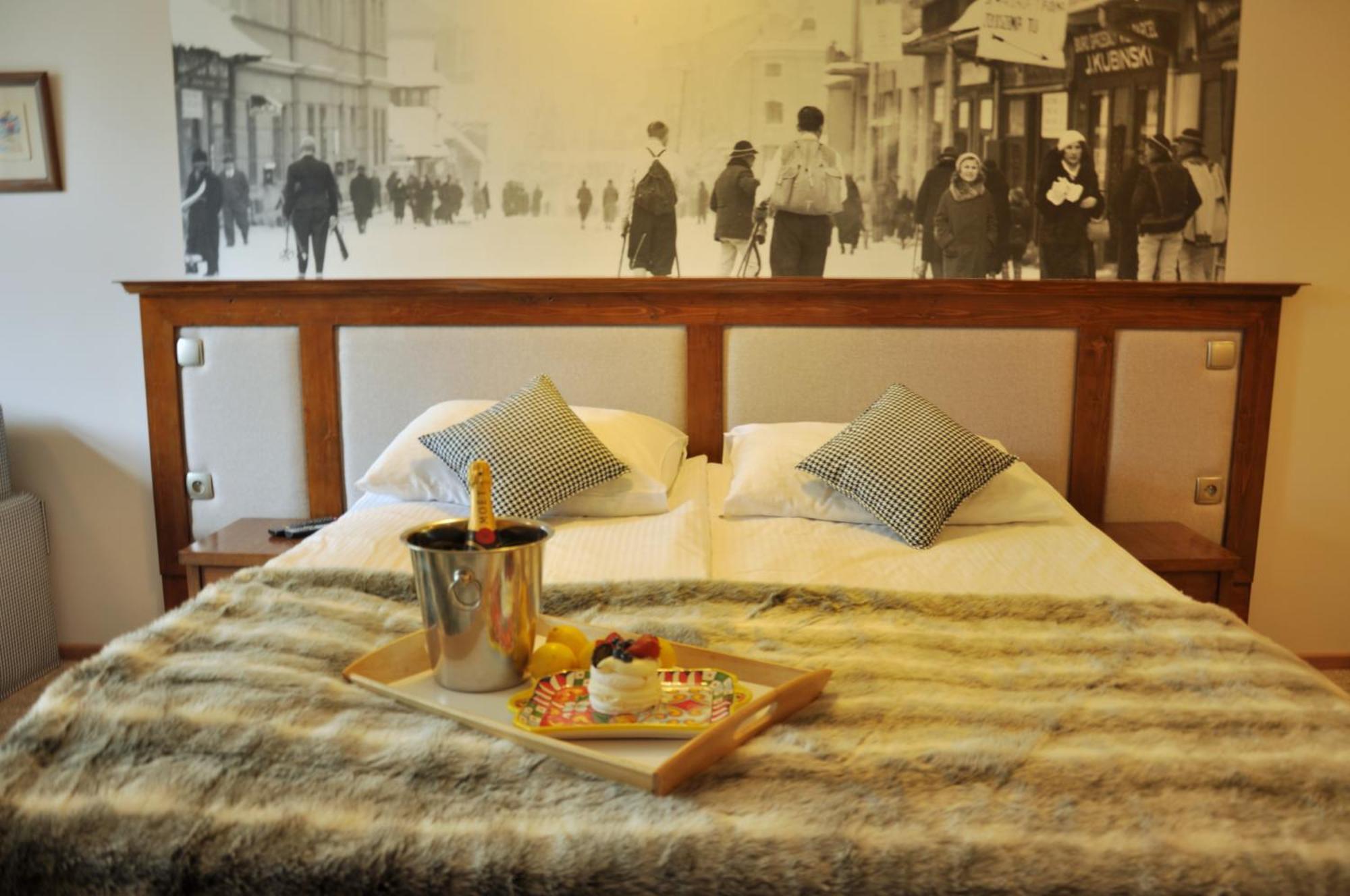 Folk & Art Krupowki 25 Apartment Zakopane Luaran gambar