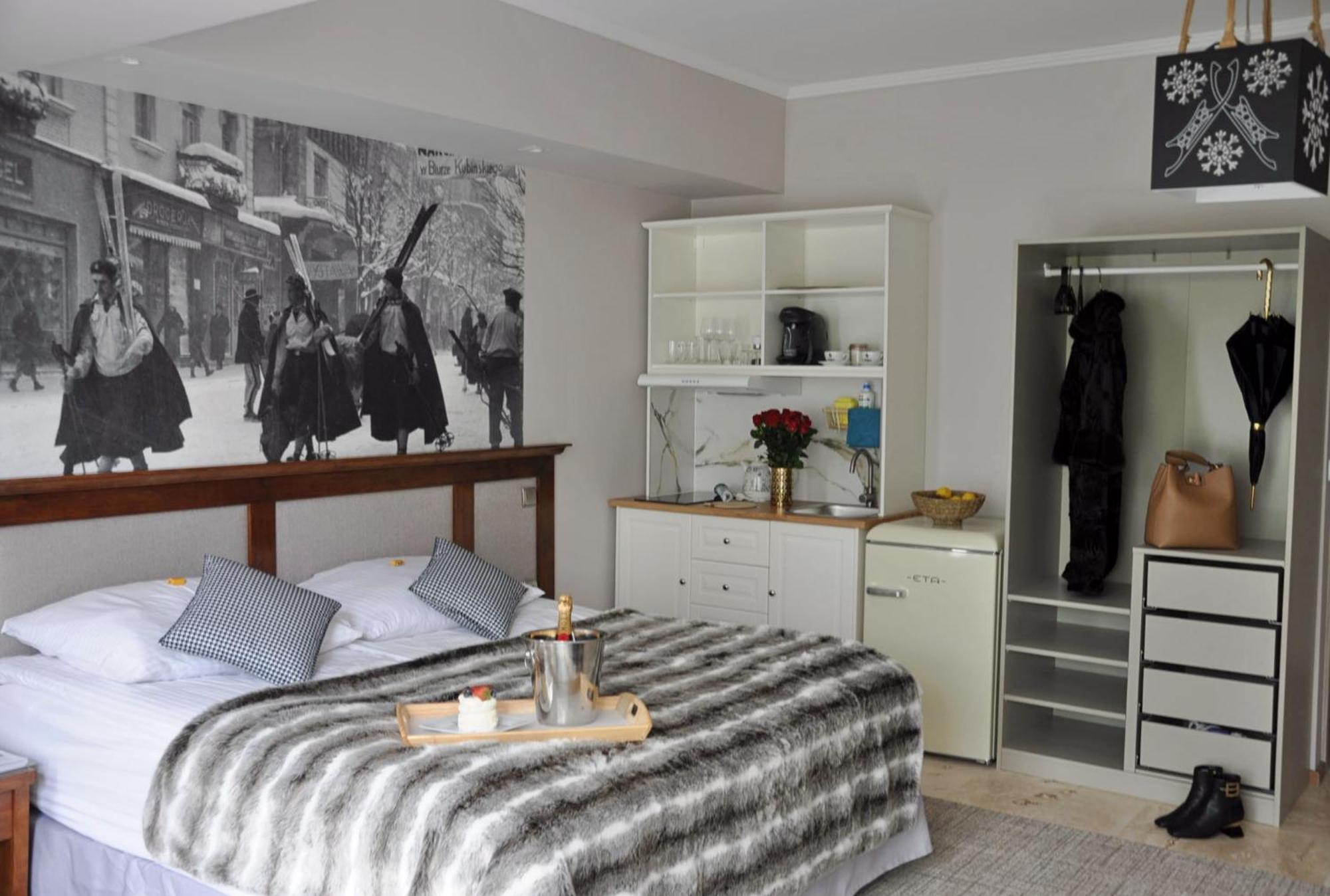 Folk & Art Krupowki 25 Apartment Zakopane Luaran gambar